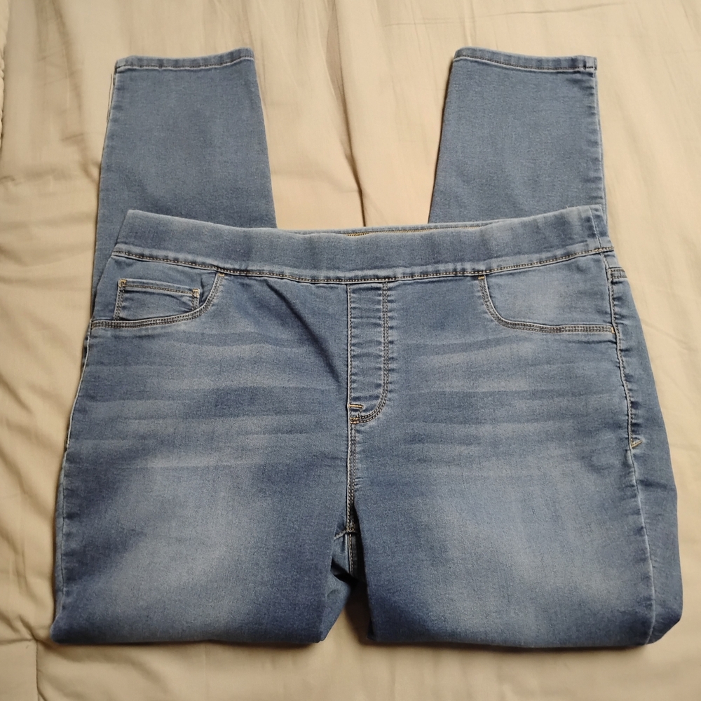 Bandolino Light Blue Stretch Jeggings